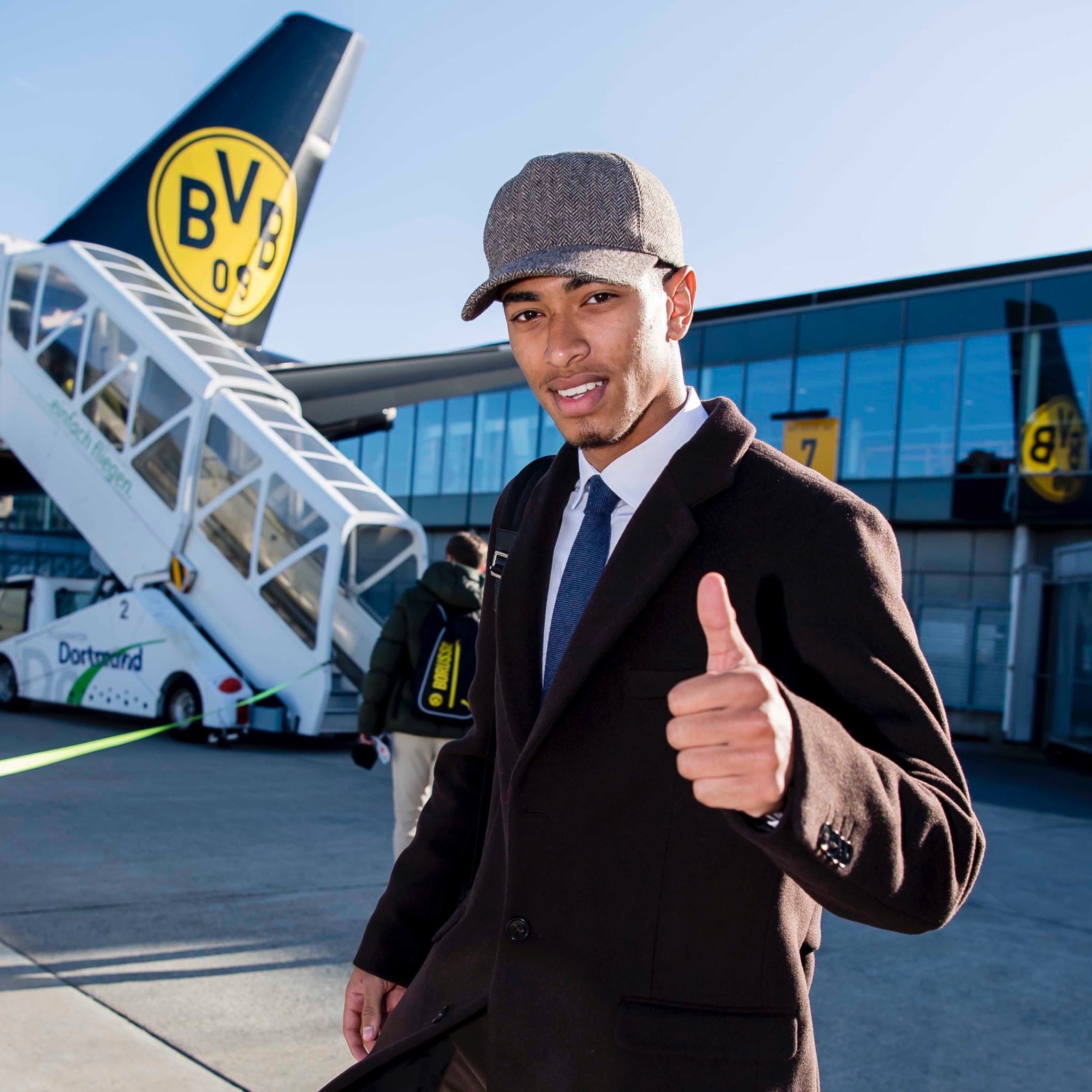 NG28-转折点！洛杉矶快船调整名单，德国杯转会期攻防权衡，管理层满意，轮换策略成焦点的简单介绍