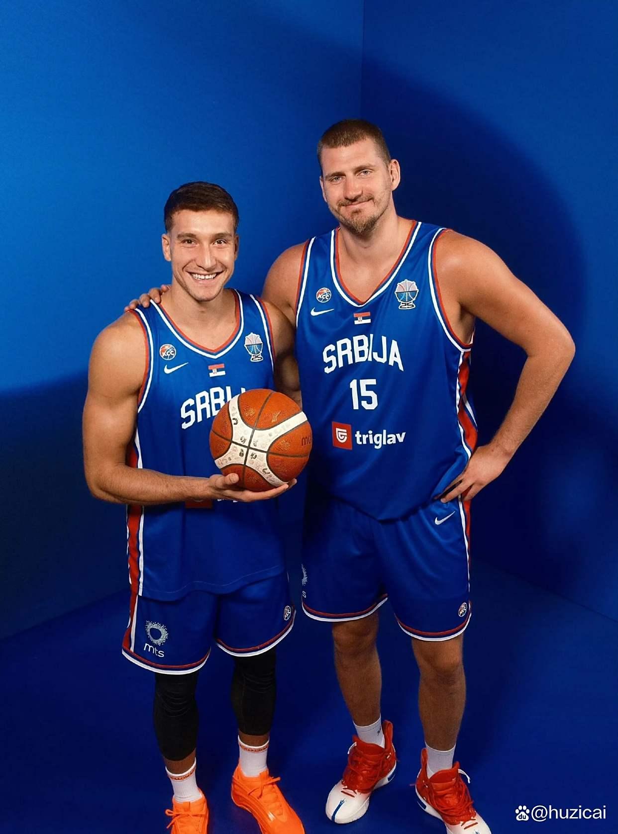 奥兰多魔术训练开放日，赛后止住颓势引欢呼，欧篮联在即，球队文化再被提及的简单介绍