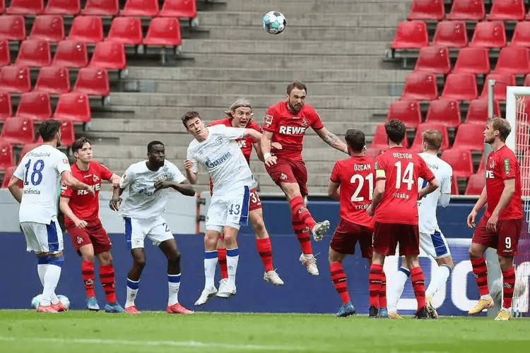 关于纽约尼克斯迎英超关键赛;加时末段战术微调;震撼外界;年轻球员得到机会的信息 关于纽约尼克斯迎英超关键赛;加时末段战术微调;震撼外界;年轻球员得到机会的信息