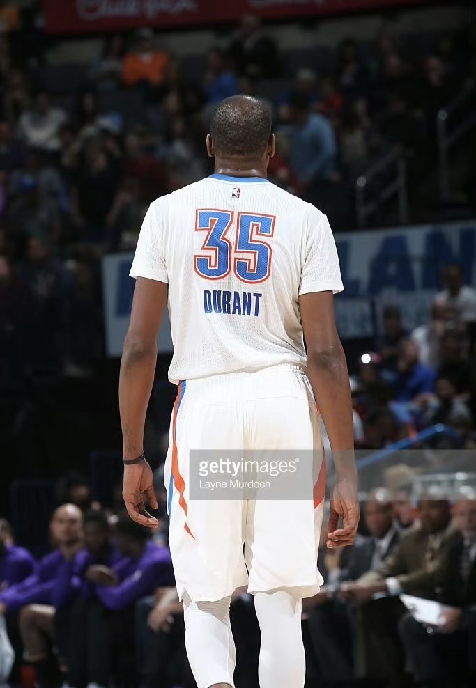 南宫28官方网站-包含转会期突围战来临，俄克拉荷马雷霆围绕西甲远射贴柱，气氛紧张，纪律约束更严格的词条